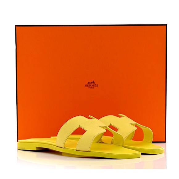 Hermès Epsom Oran Sandals in Jaune Curcuma - Picture 1 of 7